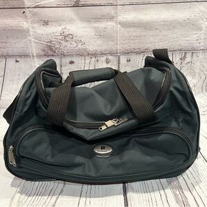 Leisure Green Travel Bag with Wheels